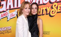 LEA THOMPSON I ZOEY DEUTCH