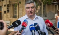 predložio dnevni red
