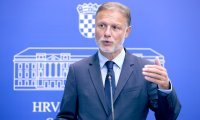 svađa oko mladića