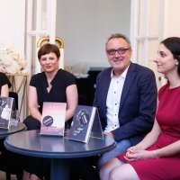 Ivana Šojat, Julijana Adamović, Nikola Petković i Kristina Gavran na dodjeli književne nagrade tportala