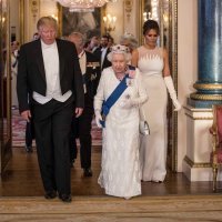 Donald i Melania Trump na svečanoj večeri u Buckinghamskoj palači koju je u njihovu čast organizirala kraljica Elizabeta II.