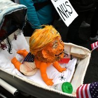 Prosvjed protiv dolaska Donalda Trumpa u London