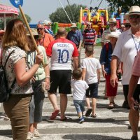 Osijek: Navijači uoči utakmice između Hrvatske i Walesa