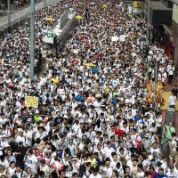Veliki prosvjed u Hong Kongu protiv zakona o izručenju