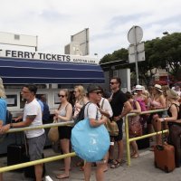 Split: Započele ovosezonske gužve u splitskoj trajektnoj luci