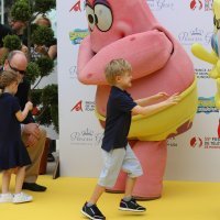 Princ Albert sa sinom Jasquesom i kćeri Gabriellom