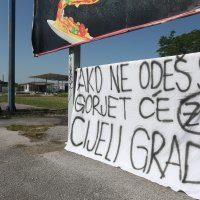 Zapaljene gume i prijetnje Zdravku Mamiću