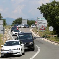 Zbog velike gužve na Krčkom mostu otvoreno je šest naplatnih postaja