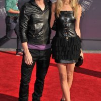 Behati Prinsloo i Adam Levine