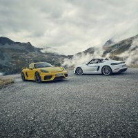 Porsche 718 Cayman GT4 i 718 Spyder