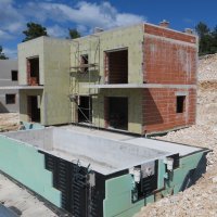 Nove vile u Nerežišćima