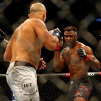 Francis Ngannou i Junior Dos Santos