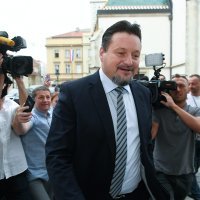 Lovro Kuščević dolazi na sjednicu Vlade