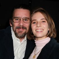Maya Hawke i Ethan Hawke