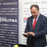 Vlaho Orepić objavio kandidaturu za predsjednika RH