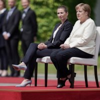Angela Merkel i danska premijerka Mette Frederiksen