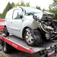 Poginula jedna osoba u sudaru automobila i kamiona u Točku kod Slunja