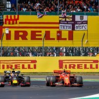 Charles Leclerc i Max Verstappen u Silverstoneu