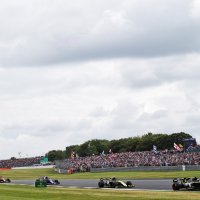Daniel Ricciardo predvodi vozače u Silverstoneu