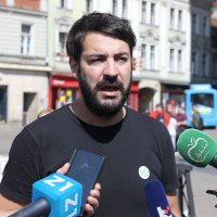 Aktivisti Zelene akcije na glavnom gradskom Trgu održali performans