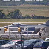 Nedaleko od vatrogasnog hangara Zračne luke Pula nalazi se borbeni lovac F16