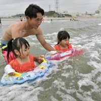 Osam godina nakon nuklearne katastrofe otvorena plaža u Fukushimi