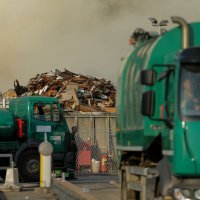 Požar na Jakuševcu normaliziran, Novi Zagreb i dalje u gustom dimu