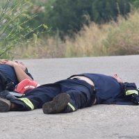 Bilice: Vatrogasci nakon naporne noći odmaraju i pripremaju se za još jedan dan borbe s vatrom