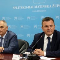 Potpisivanje ugovora za gradnju pristupne ceste na otoku Braču