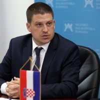 Potpisivanje ugovora za gradnju pristupne ceste na otoku Braču