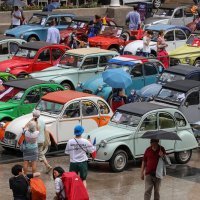 Stotinjak šarenih 'Spačeka' uljepšali glavni zagrebački trg