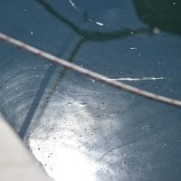 Za vrijeme sinoćnjeg nevremena tanker vezan na terminalu Ine u Solinu je ispustio naftu