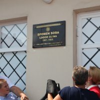 Povodom Dana Grada Gline održana svečana sjednica i otkriven spomenik Franji Tuđmanu