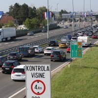 Gužve u smjeru mora na naplatnoj postaji Lučko