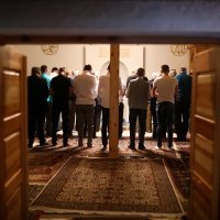 Muslimani su klanjajući Bajram-namaz dočekali Bajram u malom bosanskom selu Umoljani