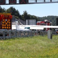 Mali sportski zrakoplov prisilno sletio na autocestu A6