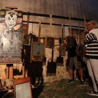 Baška: Izložba unikatnih cigar box gitara "Smoothead"