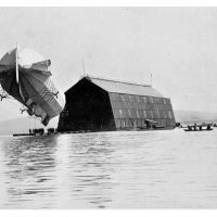 Njemački cepelin u vojnoj bazi Friedrichshafen na jezeru Constance