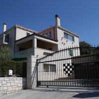 Nerežišća: Kuća bivšeg ministra Lovre Kuščevića