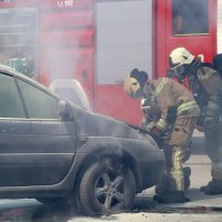 Split: Na ulazu u benzinsku postaju zapalio se osobni automobil