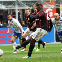 Mario Balotelli zabija za Milan