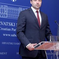 Davor Bernardić