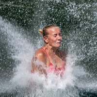 Red Bull Cliff Diving Mostar