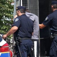 Privođenje osumnjičenih za napad u Uzdolju