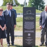 Otkrivanje spomenika HRT-ovom snimatelju Žarku Kaiću