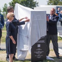 Otkrivanje spomenika HRT-ovom snimatelju Žarku Kaiću