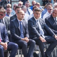 Otkrivanje spomenika HRT-ovom snimatelju Žarku Kaiću