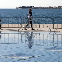 Uništena instalacija Pozdrav suncu