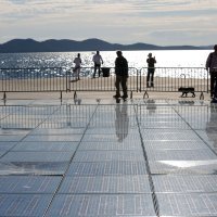 Uništena instalacija Pozdrav suncu