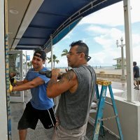 Uragan Dorian pred obalama Bahama